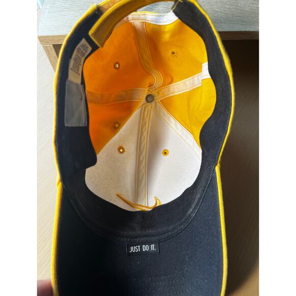 Nike Yellow White Swoosh Adjustable Baseball Cap - Picture 6 of 7